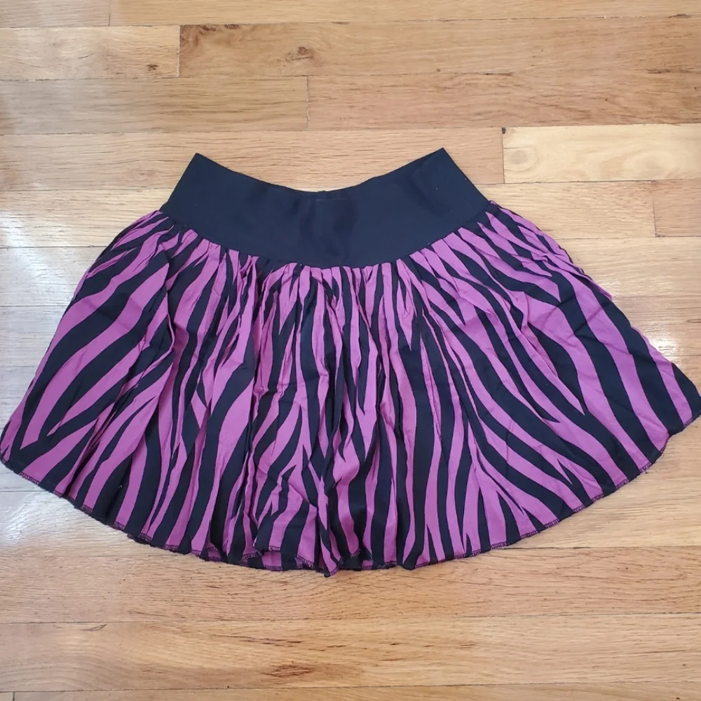 H&M Zebra Print Purple Mini Skirt - Picture 1 of 3